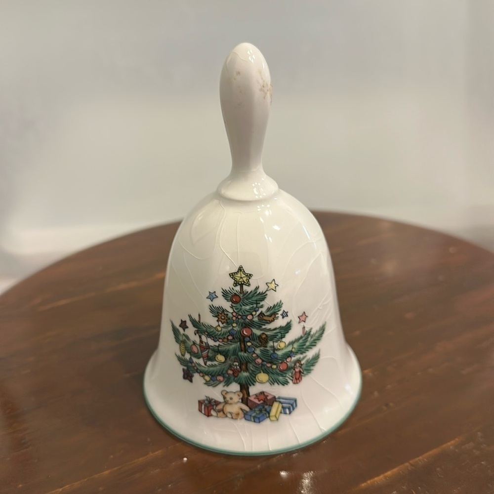 Nikko Classic Collection Christmastime Dinner Bell Christmas Tree Pattern Japan